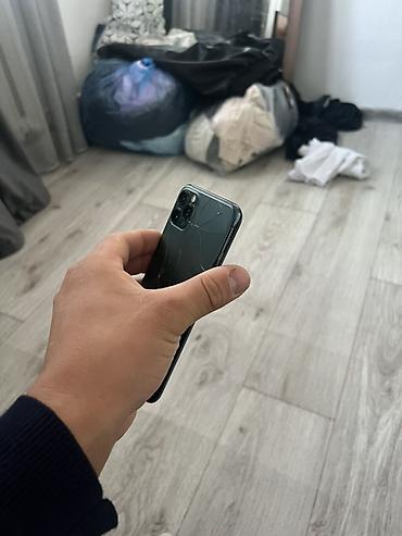 apple iphone se: Apple iPhone 11 Pro, цвет Midnight Green - Тройная основная камера 12 — 1