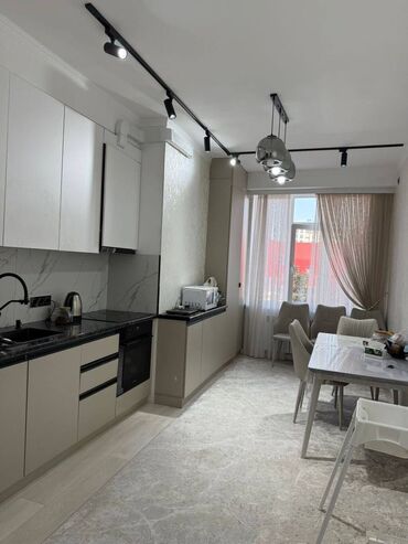 Продажа квартир: 2 комнаты, 77 м², Элитка, 3 этаж, Дизайнерский ремонт