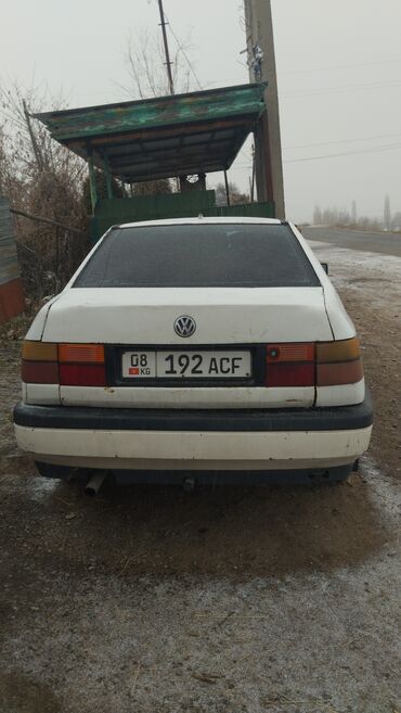 Volkswagen: Volkswagen Vento: 1997 г., 1.8 л, Механика, Бензин, Седан