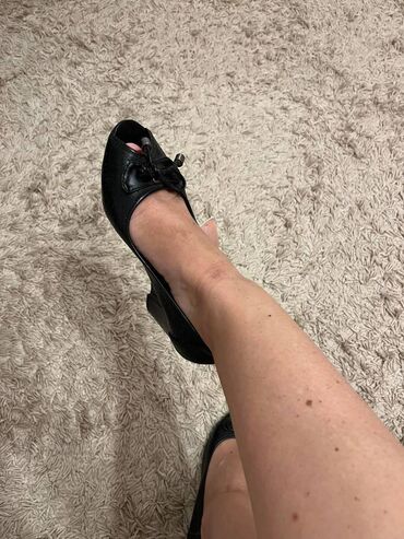 duboke cizme na pertlanje: Sandale, 39