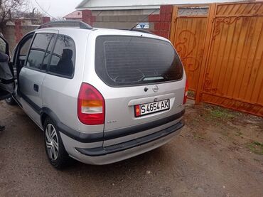 Opel: Opel Zafira: 2002 г., 1.8 л, Механика, Бензин, Минивэн