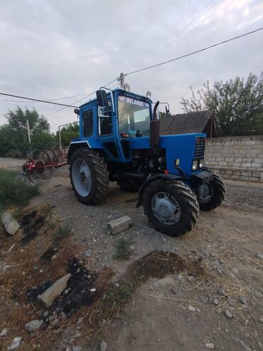 трактор юто 954 цена: Mavi rəngdə Belarus markalı traktor satılır. Bu traktor kənd