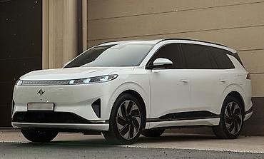 hongqi e hs3: Dongfeng : 2026 г., 1.5 л, Автомат, Гибрид, Кроссовер — 1