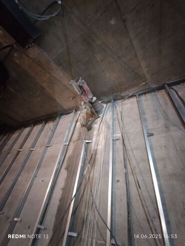 Beton işləri: Səssiz tozsuz səliqəli kəsim. Beton katlavan monolit kubik — 16