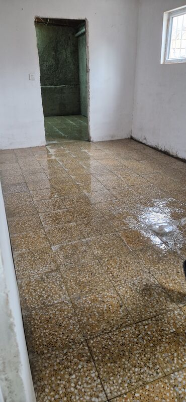 Ofislər: İcarəyə verilir----Masazırda yol kənarında 3 mərtəbəli +açıq mansarlı — 13