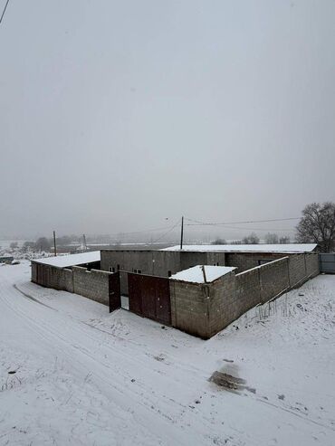 ищу времянку в районе ак босого: Дача, 500 кв. м, 2 бөлмө, Кыймылсыз мүлк агенттиги, Косметикалык оңдоо