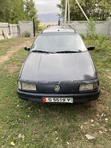 обмен дом на авто: Volkswagen Passat: 1991 г., 1.8 л, Механика, Бензин, Универсал