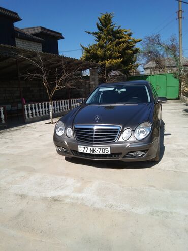 Mercedes-Benz: Mercedes-Benz E 220: 2.2 l | 2008 il Sedan — 19