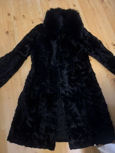 Kürklər: Kürk, 3XL (EU 46), rəng - Qara
