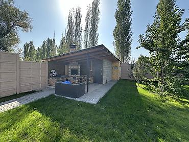 Долгосрочная аренда домов: 150 м², 5 комнат, Парам без детей — 18
