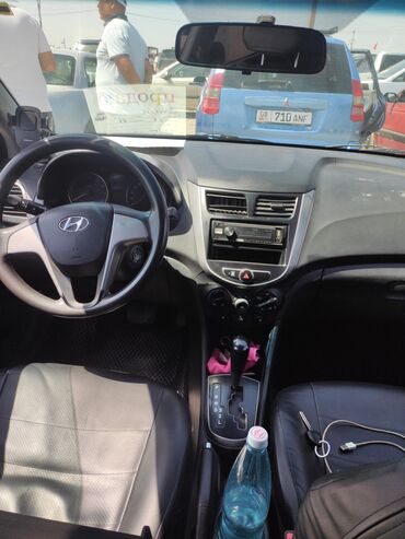 арзан авто машиналар: Автомобиль Hyundai Accent с автоматической коробкой передач и