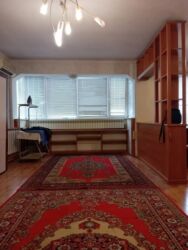 Uzunmüddətli kirayə mənzillər: Qara Qarayev 31 A .Salam menzil uzunmuddetli kiraye verilir.Qaz su — 17