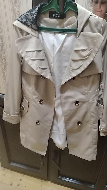 drap: Qadın trench palto - Rəng: açıq bej - Model: ikiqat düyməli — 1