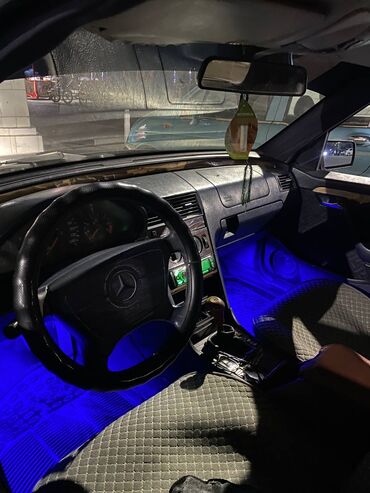 эбу мозги для грузовых авто бу: Mercedes-Benz C-Class: 1993 г., Механика, Седан
