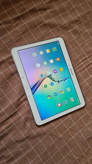 Samsung: Samsung Galaxy Tab A 9.7 (SM-T555) - Ekran: 9.7" (oko 24,6 cm), visok — 7