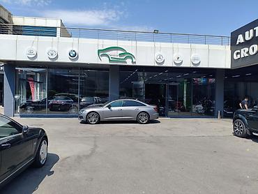 babək: Salam. Babək prosspektində yerləşən "Hundai Otoplaza" avtomobil — 1