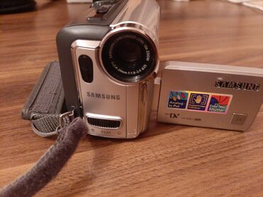 kamera video: Digital video kamera satılır. Alınandan bəri bir dəfə istifadə olunub