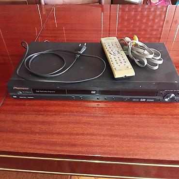 Pioneer DV-393-K DVD pleyer. Model üzərində göstərildiyi kimi PAL/NTSC