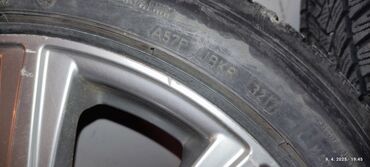 Gume i felne: Prodajem felne sa zimskim gumama. Razmak rupa 5x108 skinute sa Forda C — 14