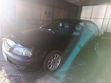 фреон 32: Toyota Avensis: 1998 г., 1.6 л, Седан — 1