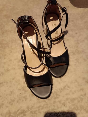 tamaris bele sandale: Sandals, 37