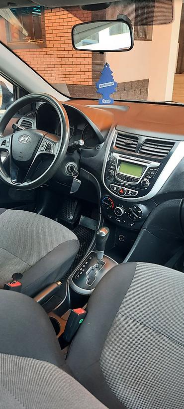 Hyundai: Hyundai Solaris: 2011 г., 1.6 л, Автомат, Бензин, Седан — 5