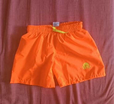 оранжевая футболка: Плавки шорты новые на мальчика 4 5 6 7 лет. Отличного качества. Яркий
