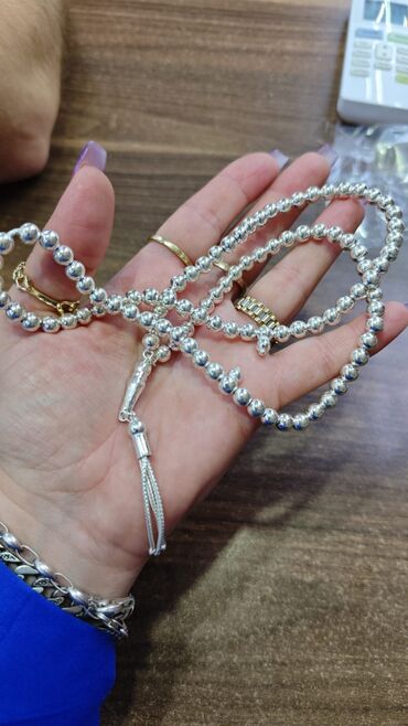 Digər alətlər: Gümüş tesbehler qiýmetlər ferqlidir.70 manatdan baslayır.33 daslidır — 3