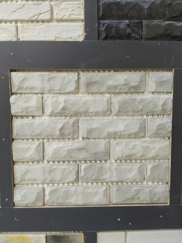 rendeler: Ağ rəngli dekorativ kərpic panelləri - Material: dekorativ daş/kerpic