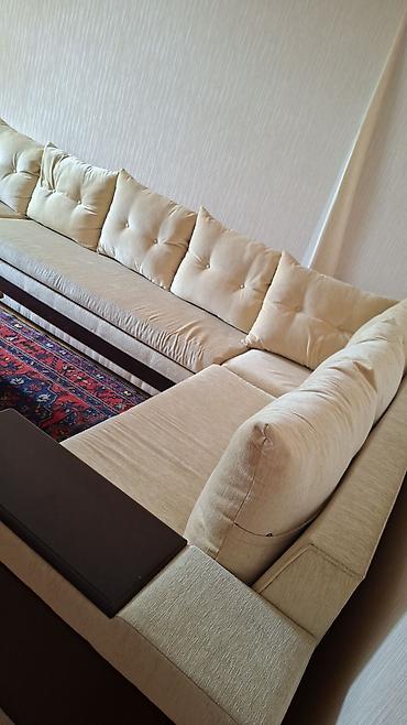 divan kontakt home: Künc divanı – bej rəng, yumşaq parça üzlüklü - L formalı geniş künc — 1