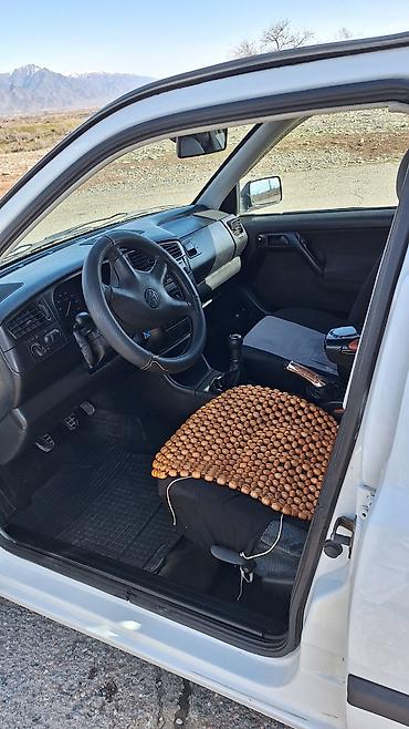 Volkswagen: Volkswagen Vento: 1996 г., 1.8 л, Механика, Бензин, Седан — 5