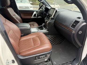Toyota: Toyota Land Cruiser: 2018 г., 4.6 л, Автомат, Бензин, Внедорожник — 7