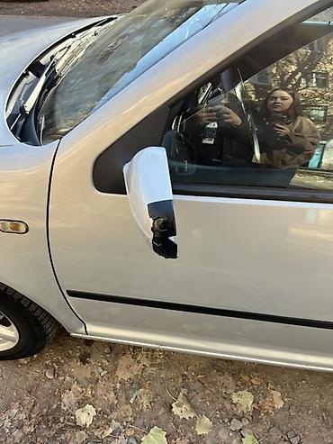 Volkswagen: Volkswagen Golf: 2002 г., 1.6 л, Механика, Бензин, Хэтчбэк — 13