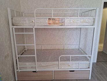 кровать с подъемным механизмом бишкек: Продаю 2-х ярусный кровать.длина 180см,ширина 80см,высота 170см.очень