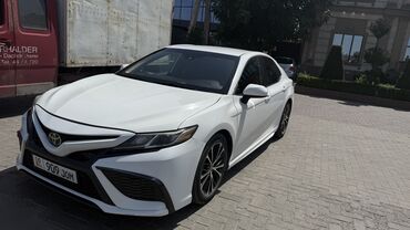 машины 2010 года и выше: Toyota Camry: 2019 г., 2.5 л, Типтроник, Бензин, Седан