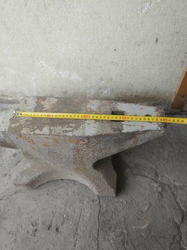 Наковальни: Продаю Наковальню. Наковальня в Очень Хорошем состоянии! Размеры есть — 7