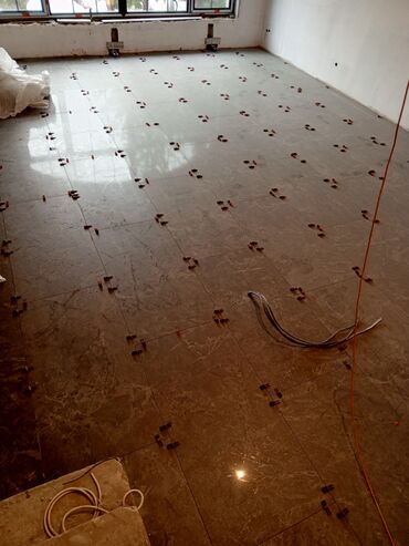 Plitə işləri: Xidmət: Hamam/tualet üçün istilikli döşəmə və kafel-metlax işləri — 29