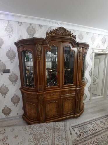 кухонный гарнитур бу: Klassik üslubda massiv ağacdan hazırlanmış qonaq otağı dəsti Tərkib