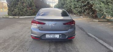 Hyundai: Hyundai Elantra – zərif və dinamik sedan - Kuzov: 4 qapılı sedan — 5