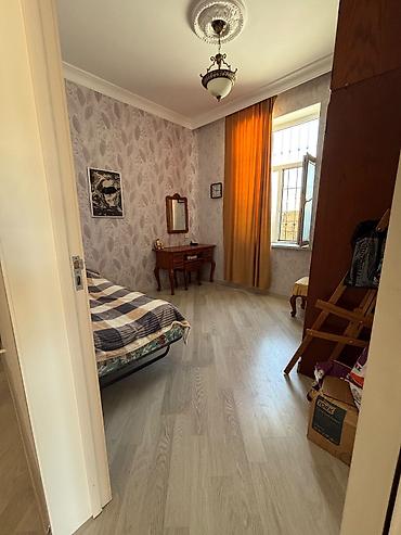 mesdagada heyet evleri: Həyət evi – geniş daş döşəməli həyət və zövqlü interyer - Tək — 7