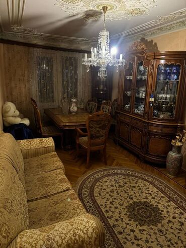 Köhnə tikili: Bakı, Yeni Günəşli Massiv A, 3 otaqlı, Köhnə tikili, 75 kv. m — 2