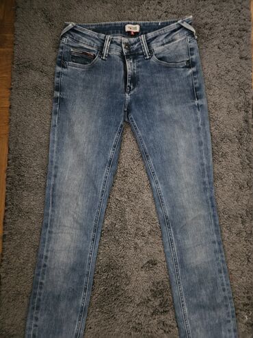 cigaret pantalone zara: Prelepe Tommy Hilfiger farmerice 28, skinny model