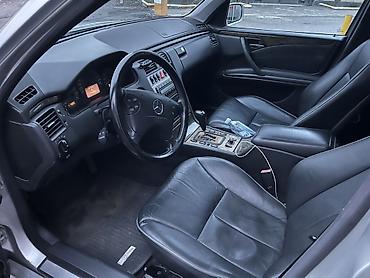 е класс 124: Mercedes-Benz E-Class: 2002 г., Автомат, Седан — 3