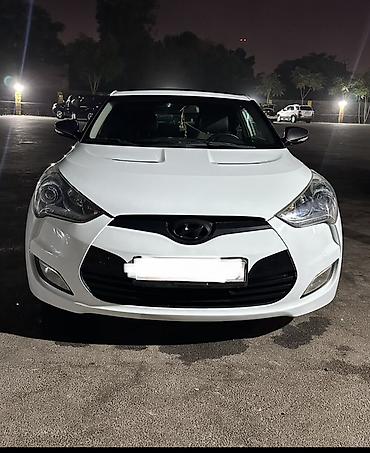 Salonnan alinma 2012 model Hyundai Veloster, ağ rəng, kupe-hetçbek
