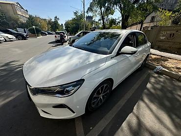 Geely: Geely : 2023 г., Седан — 4