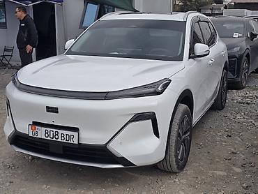Geely: Geely Galaxy Starship 7: 2025 г., 1.5 л, Вариатор, Гибрид, Кроссовер — 2