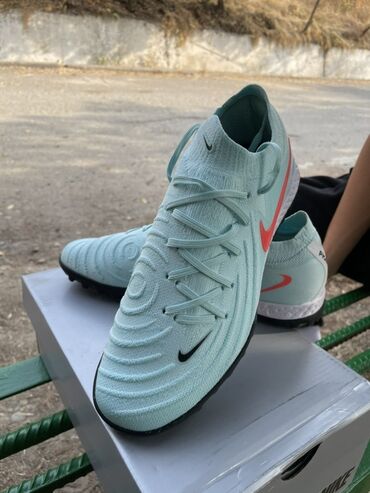 шахматы цена бишкек: Футбольные бутсы/сороконожки Nike (модель с шипами TF для