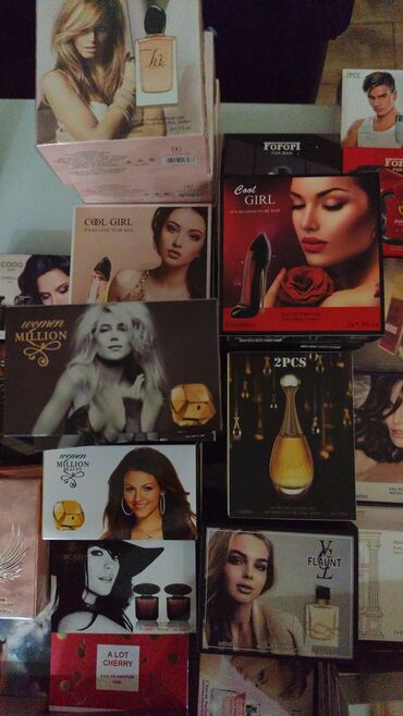 Parfemi: Setovi parfema – razne mirisne kolekcije (ženski i muški) cena za — 3