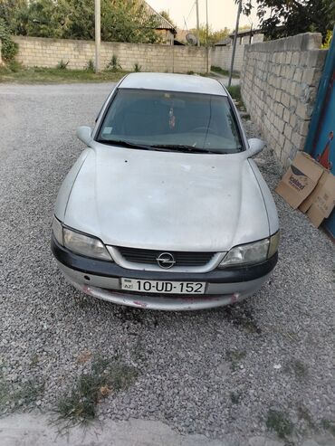 продается авто: Opel Vectra: 2 l | 1996 il 268825 km Hetçbek