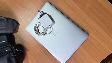 Ноутбуки Apple (MacBook): Apple MacBook Air 13" Характеристики: - Дисплей (1440×900) — 7